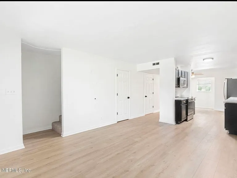 818 Cavalla Rd — Photo 1