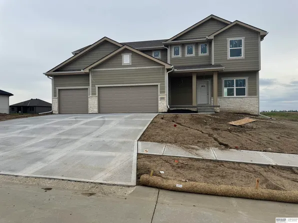 20909 Nebraska Ave, Elkhorn, NE 68022
