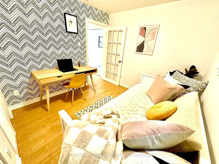 34 Lavergne St #1 — Photo 11