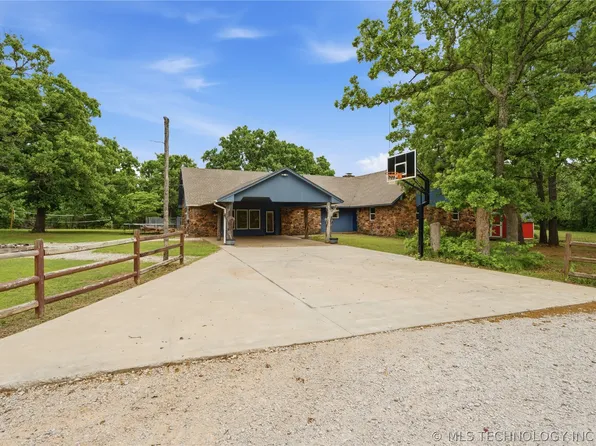 971 Wood Lake Dr, Sand Springs, OK 74063