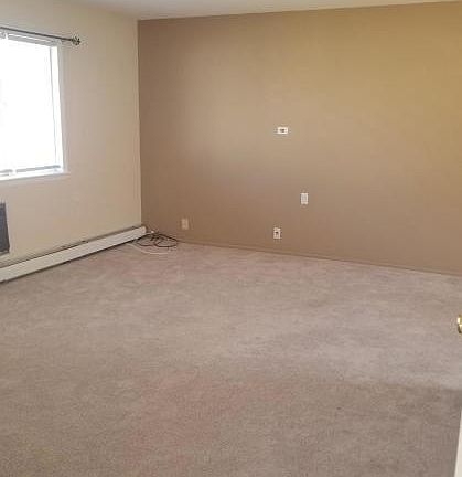 5th image of 8 Leeward St