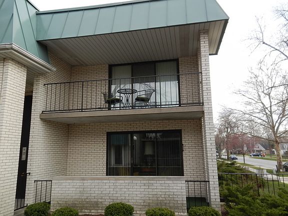 2nd image of 9813 S Keeler Ave APT D