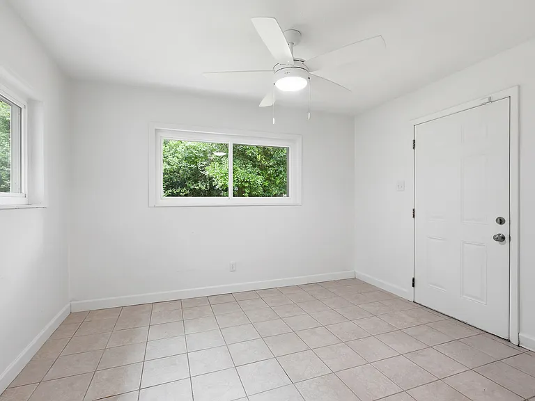 18868 NW 250th St — Photo 9