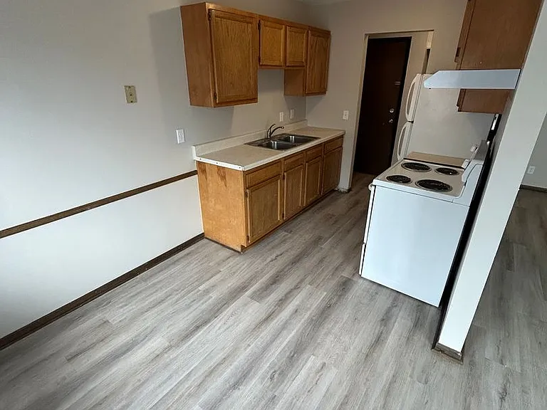 Highland Gables Apartments — Photo 18