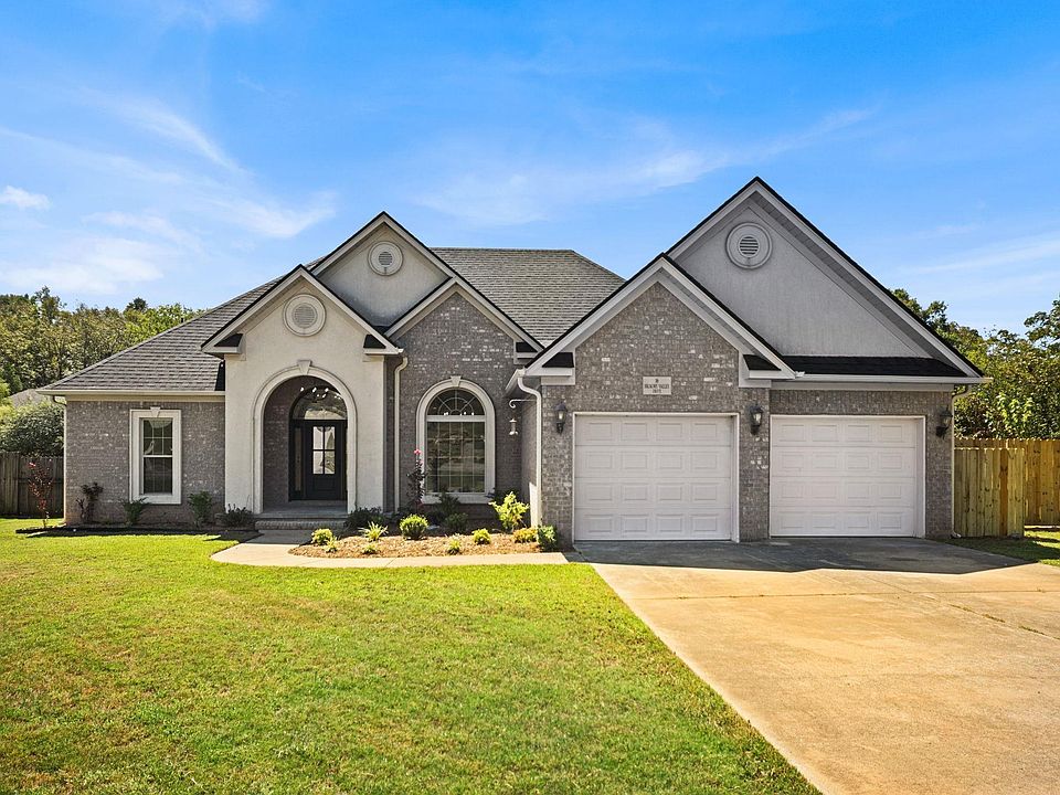 1st image of 16 Hickory Valley Dr