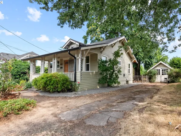 8223 NE Eugene St, Portland, OR 97220