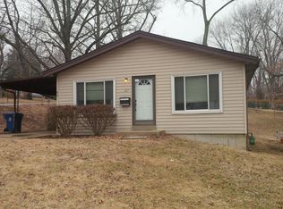 217 Chamberlin Dr, Ballwin, MO 63021