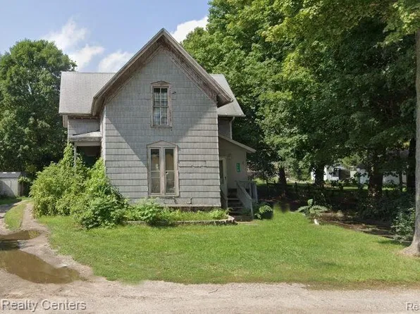 358 Broadway Rd, Davisburg, MI 48350