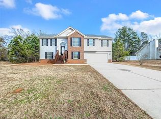 1407 Faith Dr, Winder, GA 30680