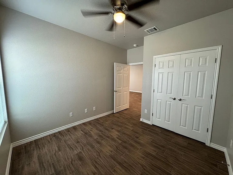 5403 Rose Garden Loop — Photo 22