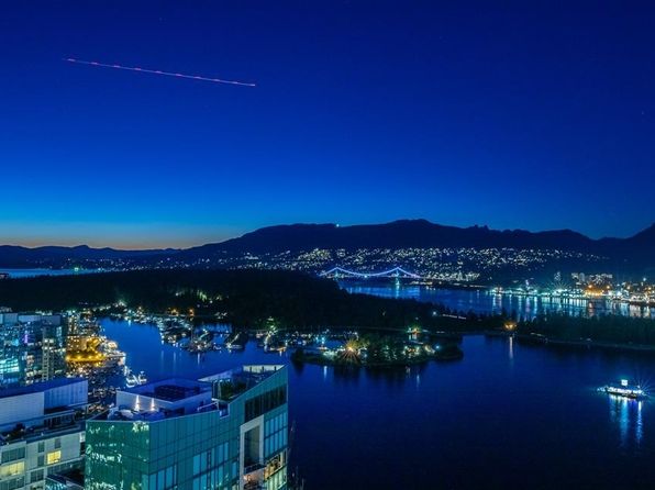 1077 Cordova St W PENTHOUSE 4201, Vancouver, BC V6C 2C6
