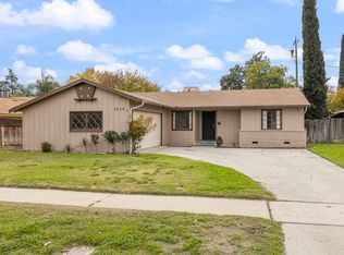 3310 E Hampton Way, Fresno, CA 93726