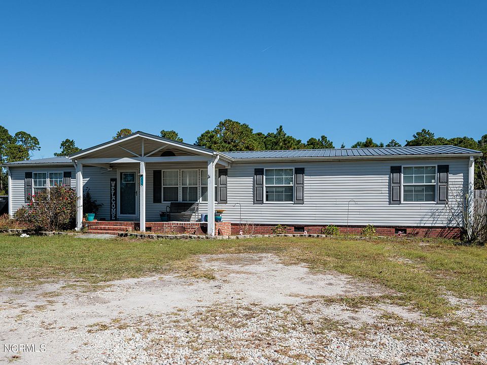 2nd image of 616 Cory Lane NE