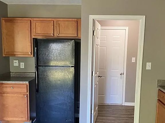 3rd image of 1222 Topp Creek Dr
