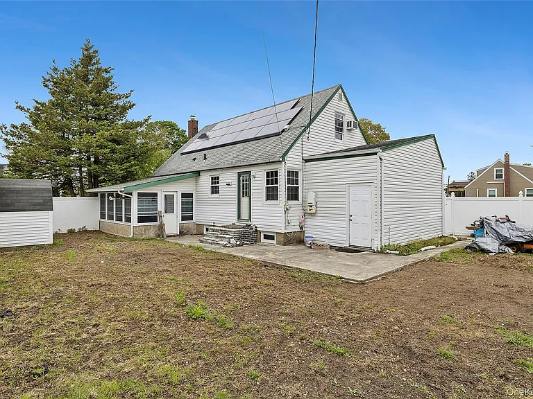 2 Dorset Ln — Photo 4