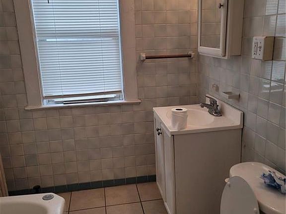 5th image of 2625 Euclid Heights Blvd #11648267