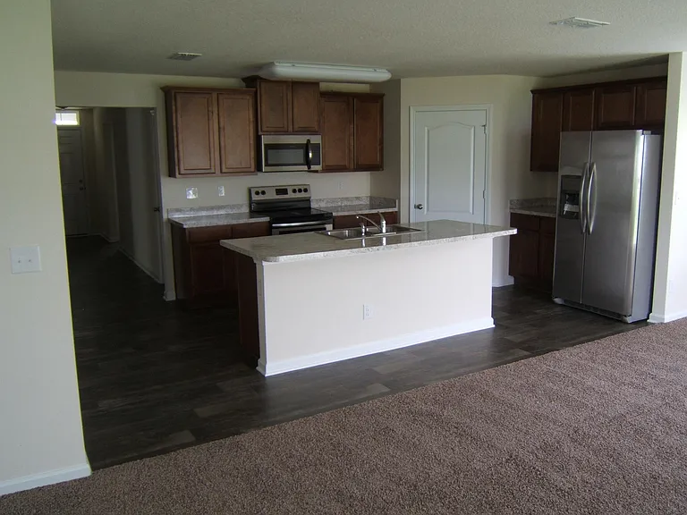 240 Blue Creek Way — Photo 9