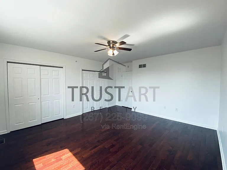 1816 N Front St #B — Photo 22
