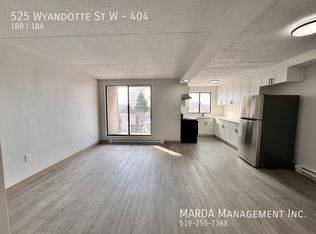 525 Wyandotte St W #404, Windsor, ON N9A 5X7