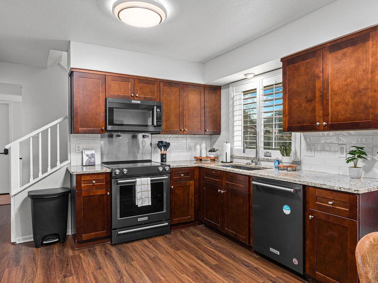 4 bed, 4.0 bath, 2175 sqft, $776 — Photo 4