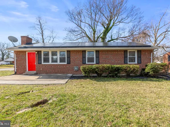 2123 Scott Key Dr, District Heights, MD 20747