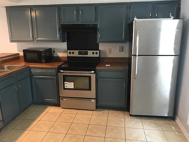 3877 Glencoe Dr — Photo 9