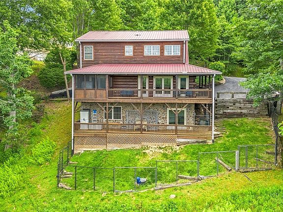 4th image of 573 Canawhay Drive