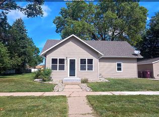 507 E 11th St, South Sioux City, NE 68776