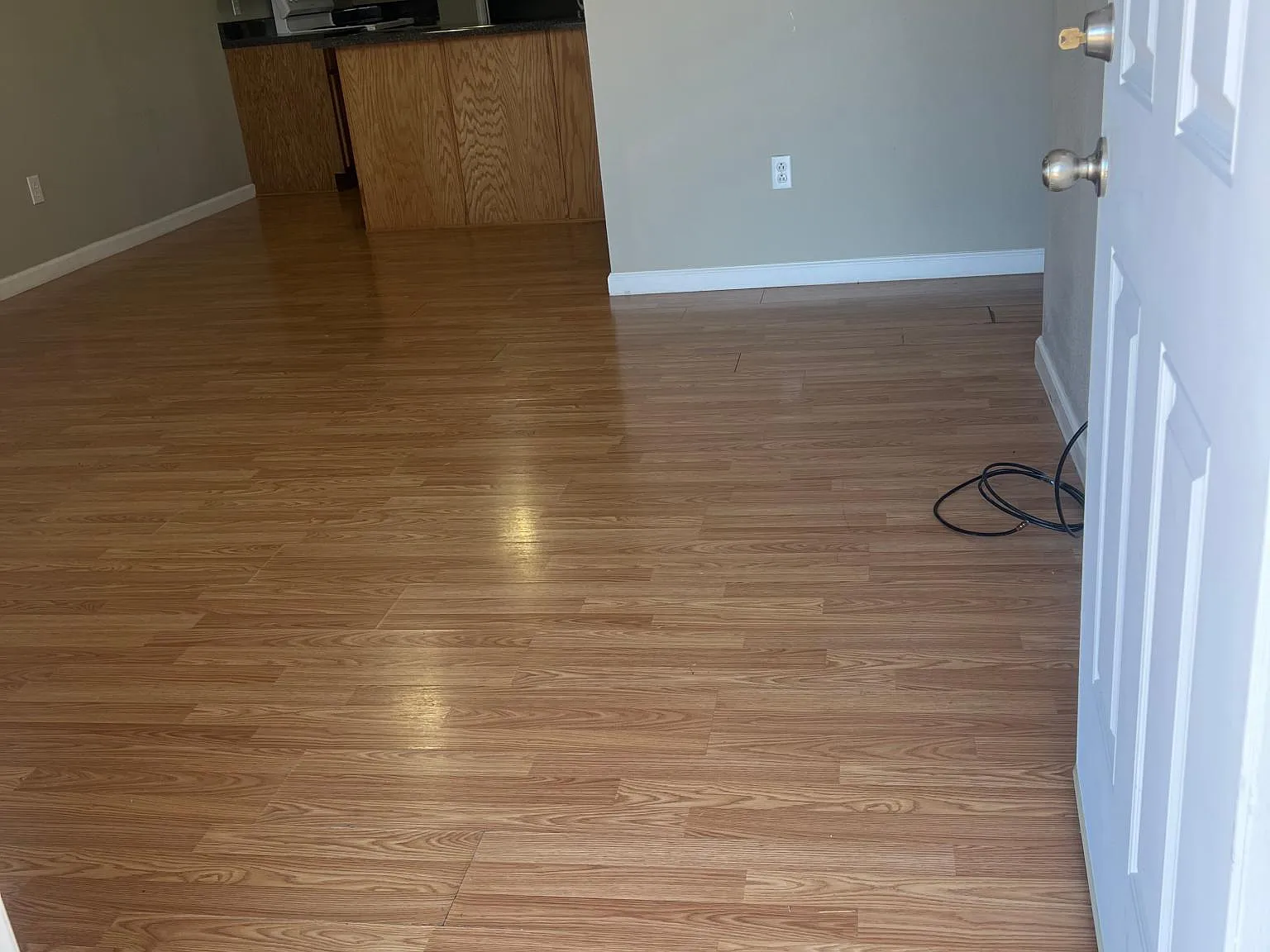 2 bed, $850 — Photo 2
