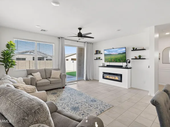 2898 E KIM Drive, San Tan Valley, AZ 85143