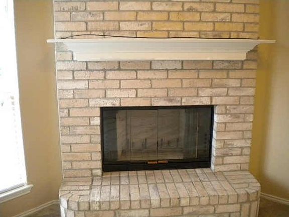 3rd image of 319 S Meadowbrooke Dr