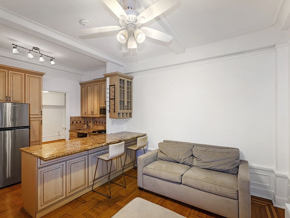 1st image of 160 W 87th St APT 1A