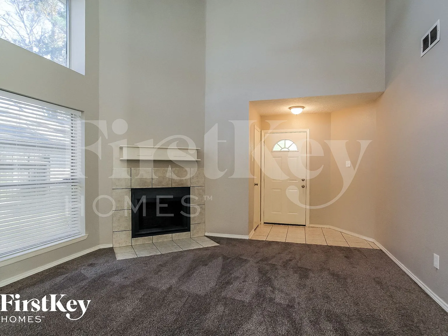 3 bed, 2.0 bath, 2108 sqft, $1,675 — Photo 3