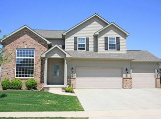 3710 Gina Dr, Bloomington, IL