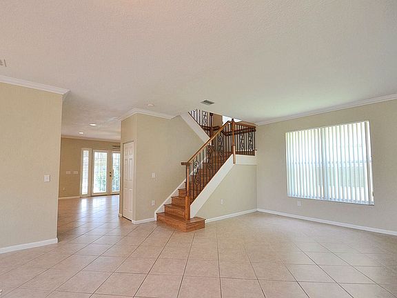 c1313bb5-3486-4000-a38c-ab68d3ed0e2f-w_1500-h_1000