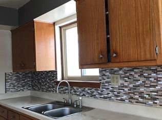 3553 S 76th St APT 04, Milwaukee, WI 53220