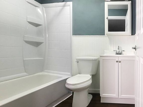 5th image of 300 Forest Park Dr #17244007
