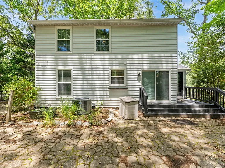 3513 Castlebury Dr — Photo 31