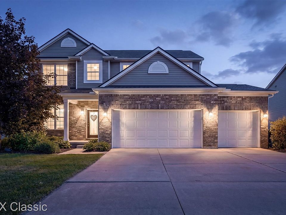 1st image of 10884 Bouldercrest Dr