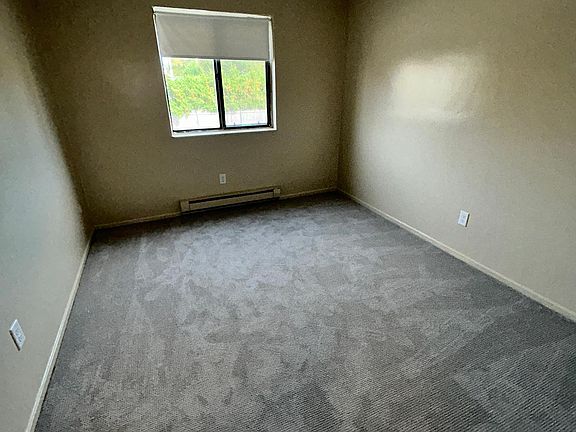 4th image of 608 South St #25