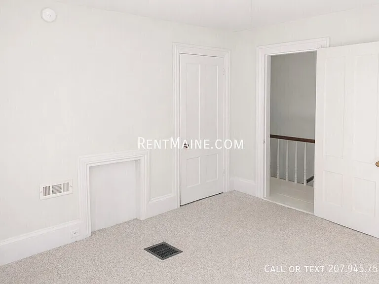 92 Fling St — Photo 6