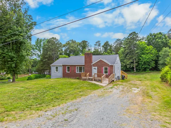 5220 Brenda Dr, Winston Salem, NC 27107