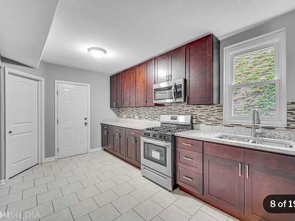 4th image of 7845 S Langley Ave #1-2