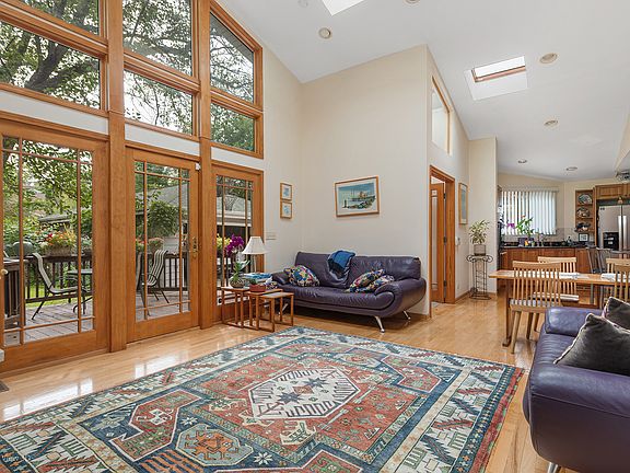 5th image of 9431 Karlov Ave