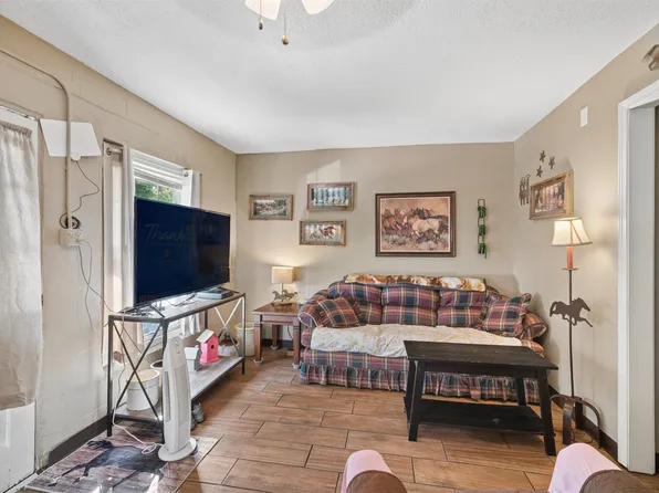 316 W 7th St, Claremore, OK 74017