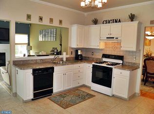 30 Meadowyck Dr, Laurel Springs, NJ 08021