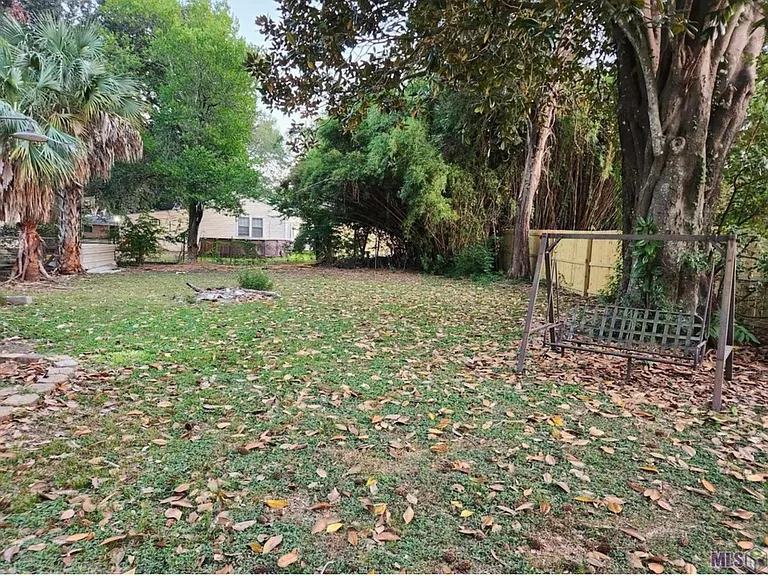 58255 Labauve Ave — Photo 11