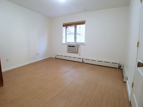 5th image of 379 Lefferts Ave #2L
