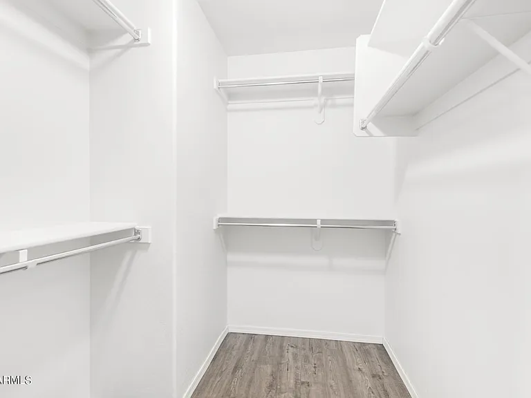 2227 E Stacey Rd — Photo 19