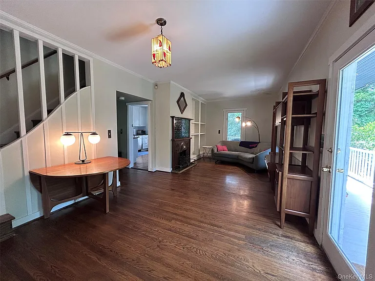 207 Prospect Ave — Photo 3